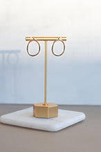 Load image into Gallery viewer, PERRY Oval Earrings