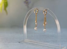 Load image into Gallery viewer, CONNIE Hoop &amp; Pearl Earrings