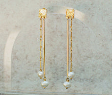 Load image into Gallery viewer, NIKKI Bar Drop Pearl Earrings