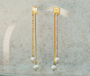 NIKKI Bar Drop Pearl Earrings