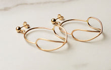 Load image into Gallery viewer, RAE Hoop Earrings