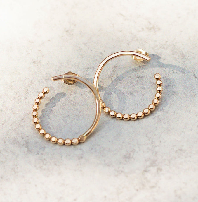 ANN Front Hoop Earrings