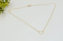 Load image into Gallery viewer, Dainty Gold Hammered Horseshoe Necklace