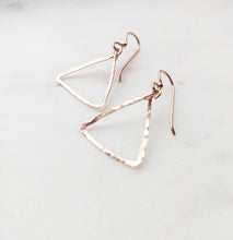 Load image into Gallery viewer, Rose Gold Triangle Hammered Earrings