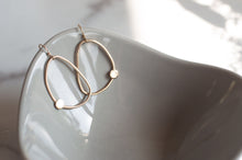 Load image into Gallery viewer, DEDE Gold Geometric Hoop Earrings