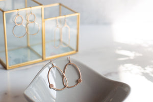 DEDE Gold Geometric Hoop Earrings